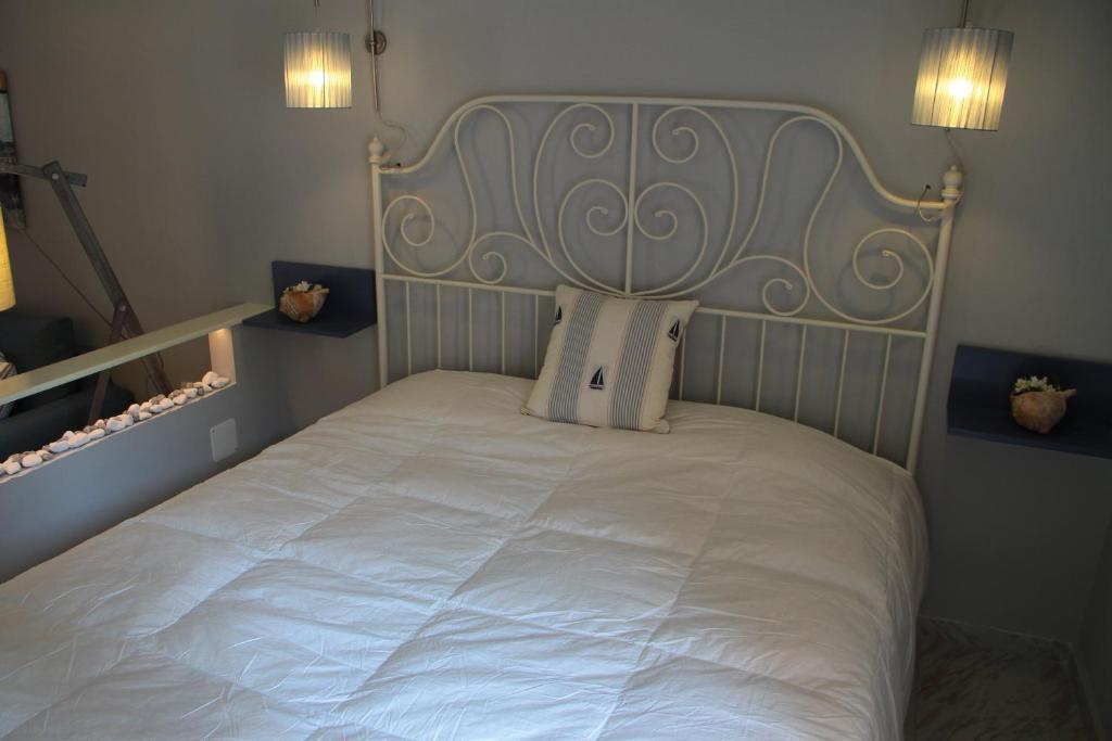 Captain Yiannis Vathy  Room photo